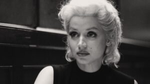 Ana de Armas as Marilyn Monroe in the movie Blonde.